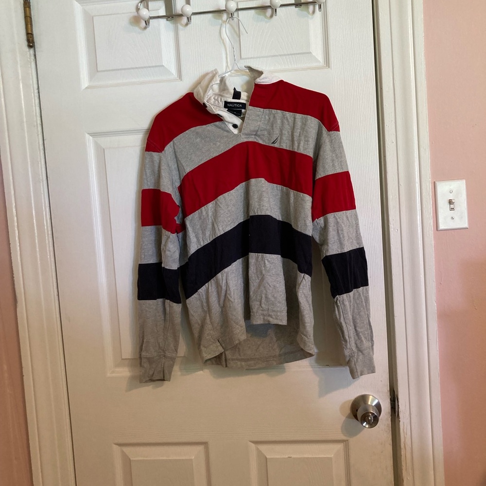 Long sleeved men’s dress shirt